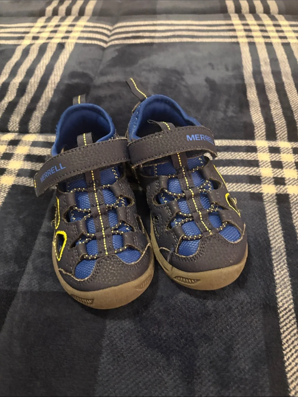 Merrell Boys Navy Blue and Yellow Closed-Toe Sandals